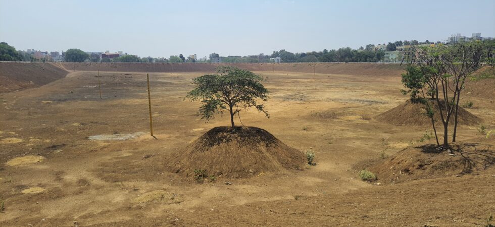 Kammasandra Kere/Lake. Summer of 2024. Fully dried up lake.