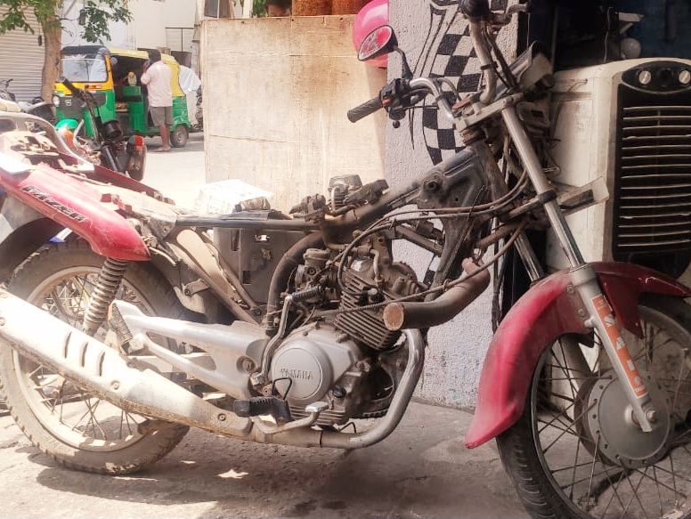 Red (Yamaha) at India Garage.