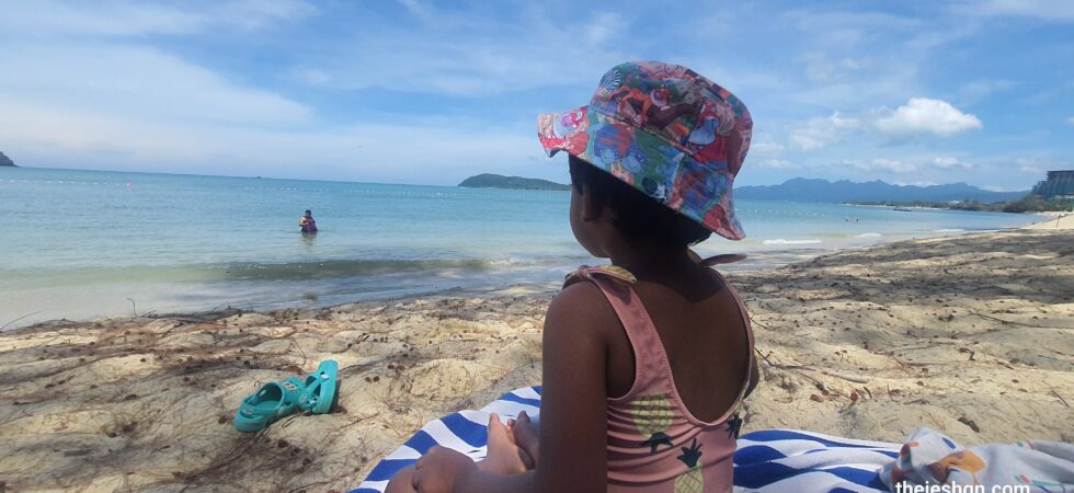 Uma at the Beach