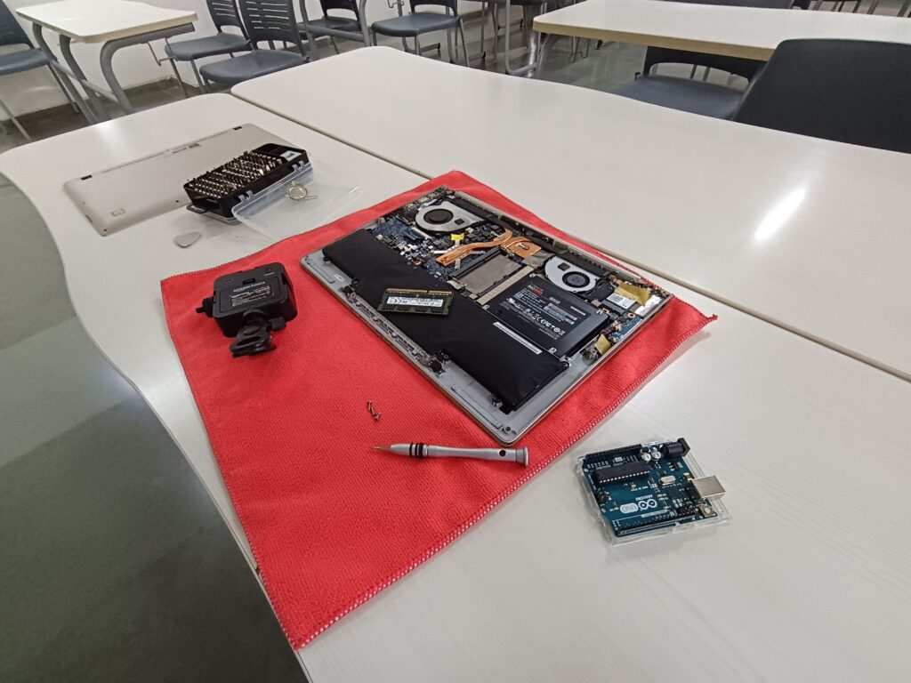 We opened a laptop in the classroom to see what was inside.